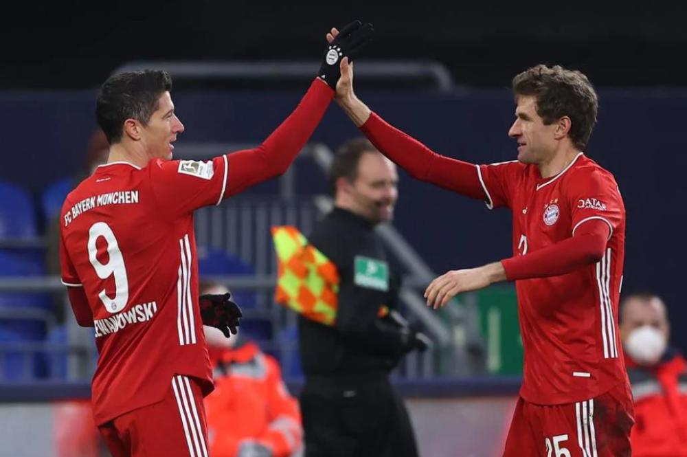  法兰克福主场击败拜仁终结对手十二连胜纪录  