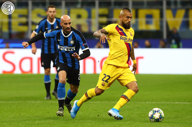  多特蒙德憾平法兰克福错失登顶良机  